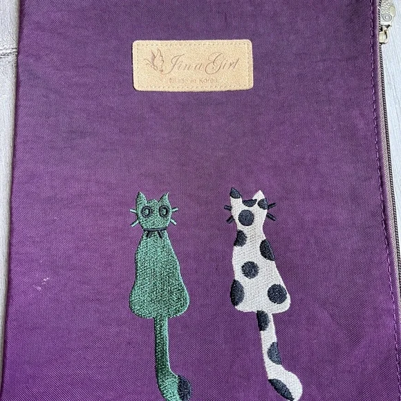 💜3 for $15💜 Cat Embroidered toiletries bag - Picture 2 of 5
